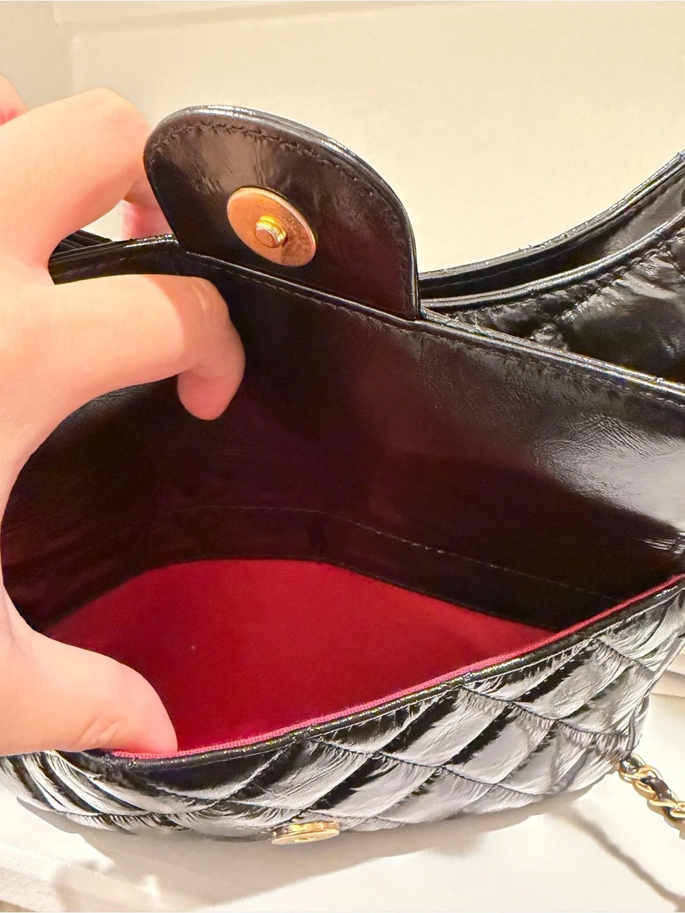 Chanel Shiny Crumpled Calfskin Quilted Wavy CC Hobo Black bag